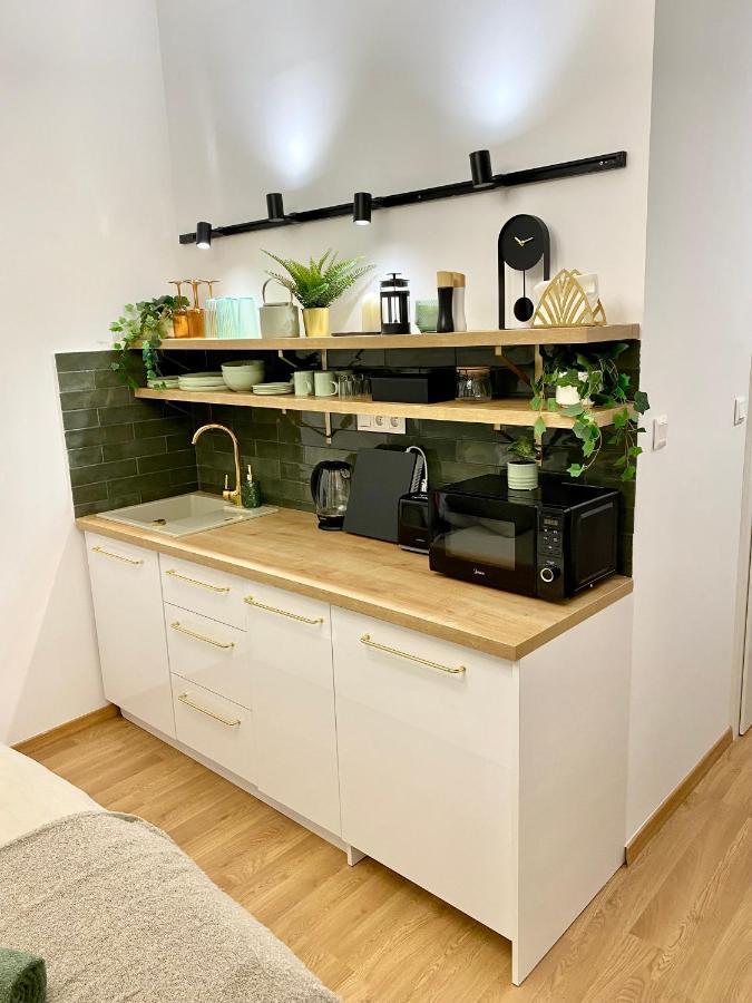 Brand New Design Emerald - Old Town A/c Apartman *